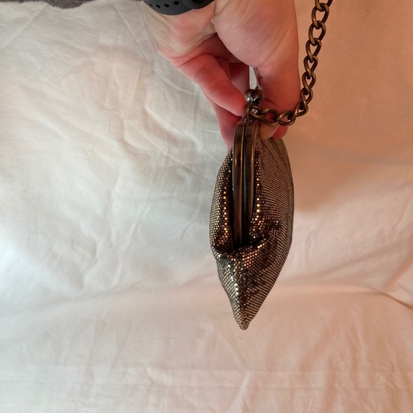 Sparkly Gold Clutch w Optional Chain - Picture 8 of 8